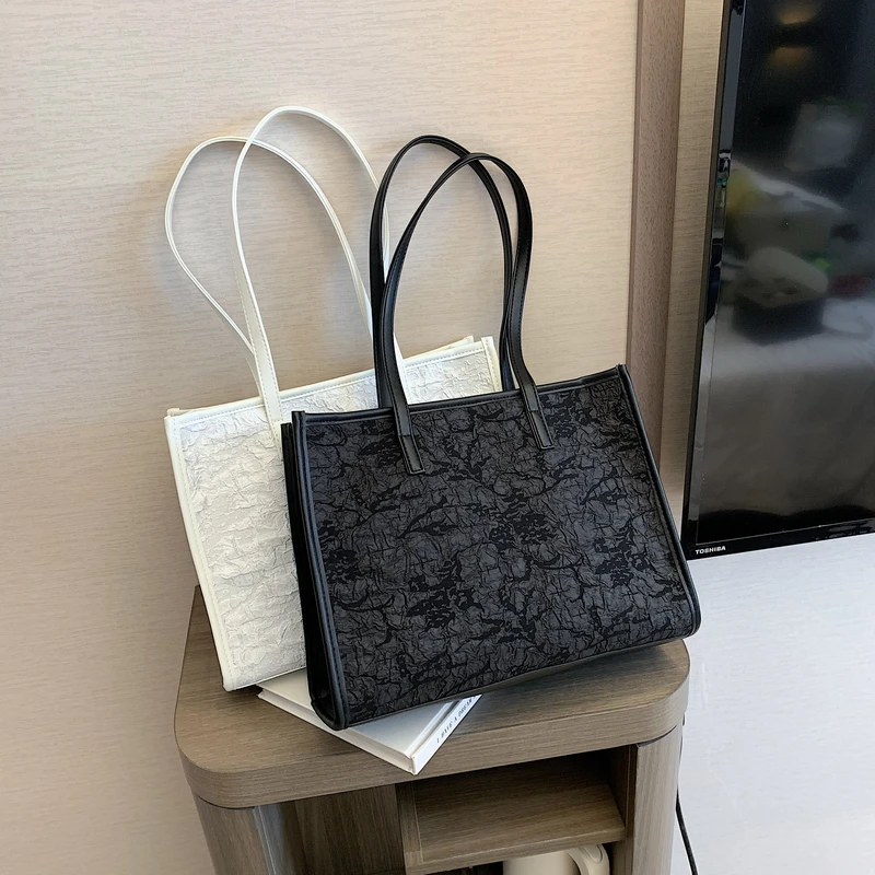 

Black Shoulder Bag Women 2022 New Trendy French Niche Texture Single Shoulder Underarm Bag Foreign Style Portable Tote Bag