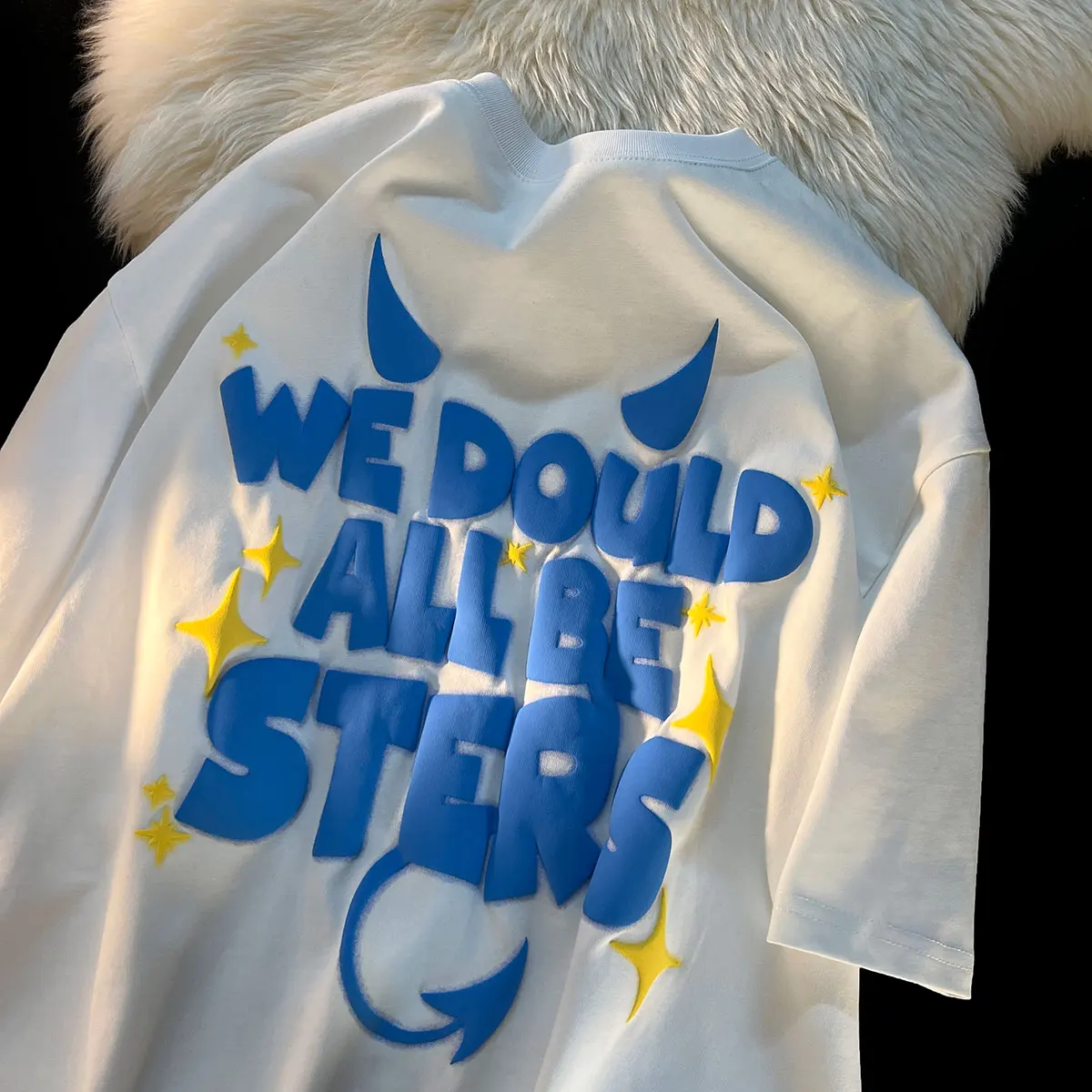 

Футболка женская Свободная с принтом дьявола, модная рубашка в Корейском стиле с короткими рукавами, стереоскопический принт, белый цвет, на лето