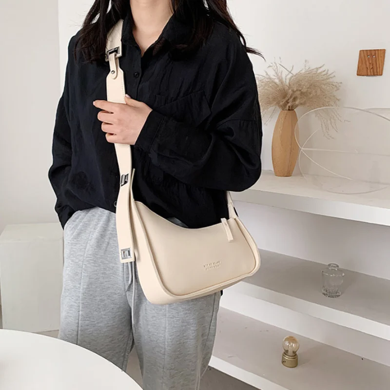 Women's Retro Luxury Solid Color Shoulder Bag for Femele Travel Free Shipping сумка женская Fashion Wide Strap Underarm Handbags