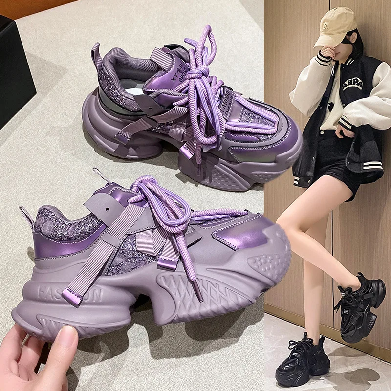 Пара моделей женские кроссовки на толстой подошве новинка 2024 корейская