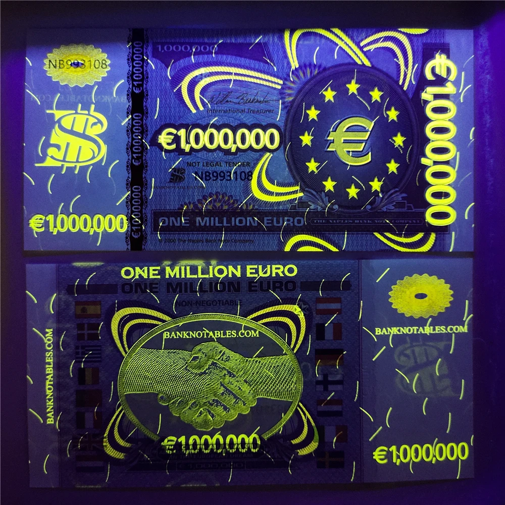10 банкнот номиналом в 1 миллион евро, коммеморативной серии, нового стиля, не обращающиеся в обращение.