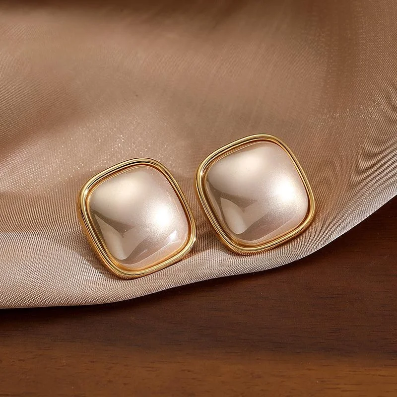 Simple Love ACC Private 2025 New Trendy Geometric Pearl High-Grade Silver Needle Earrings Women