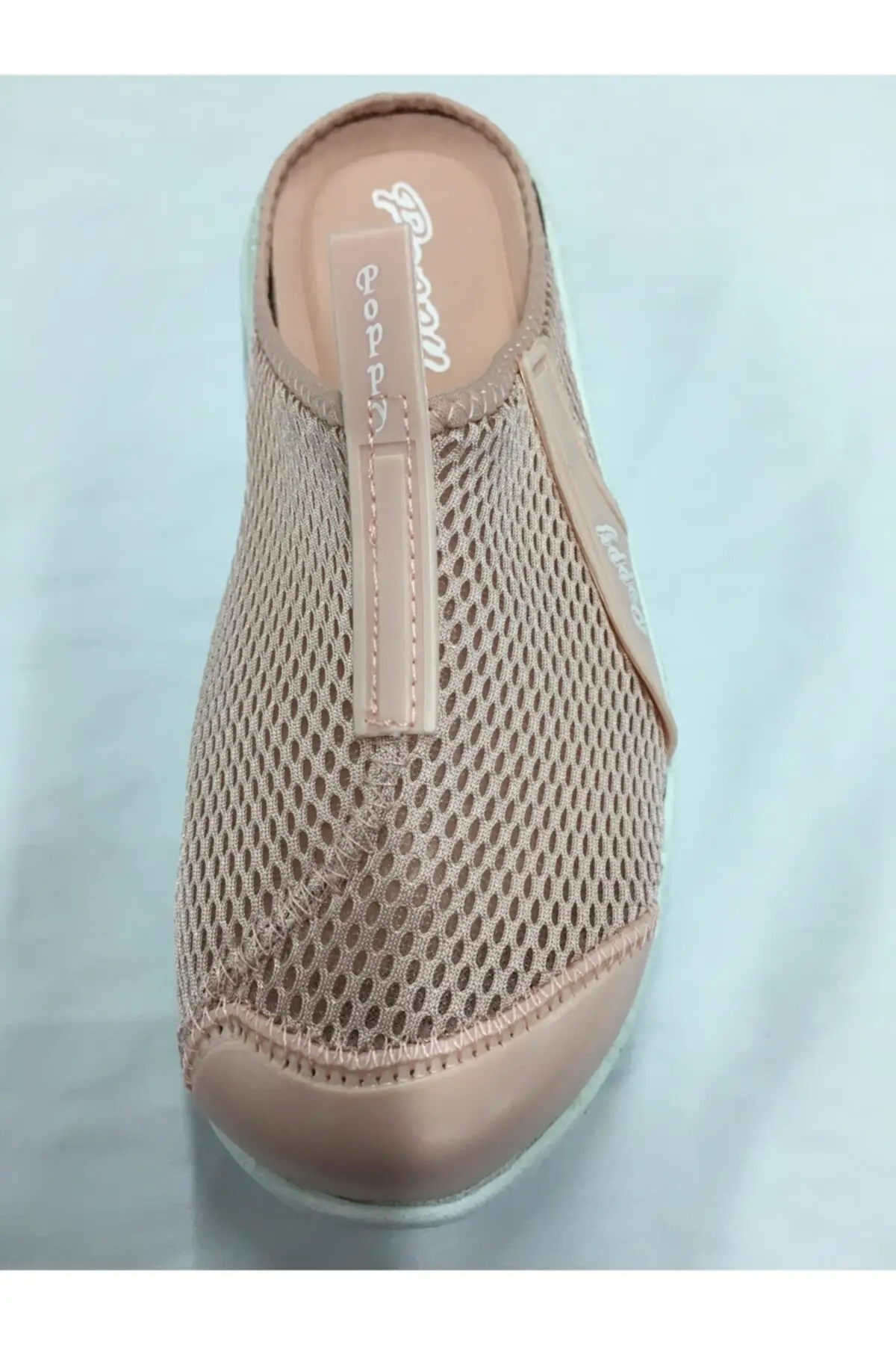 

Women's Slippers
