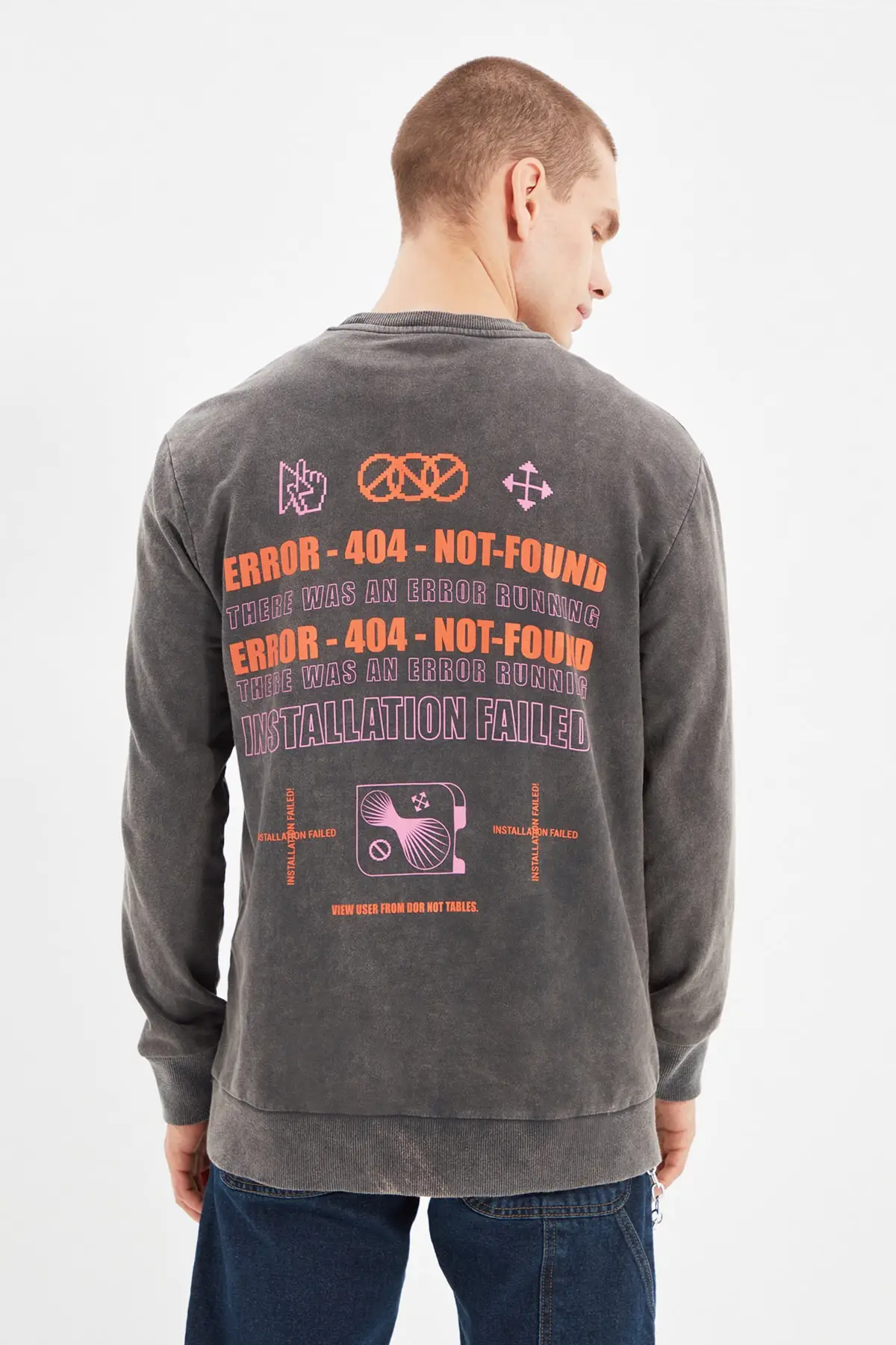 

Trendyol Men 'S Regular Fit Long Sleeve Cycling Neck Printed Sweatshirts TMNAW22SW1144