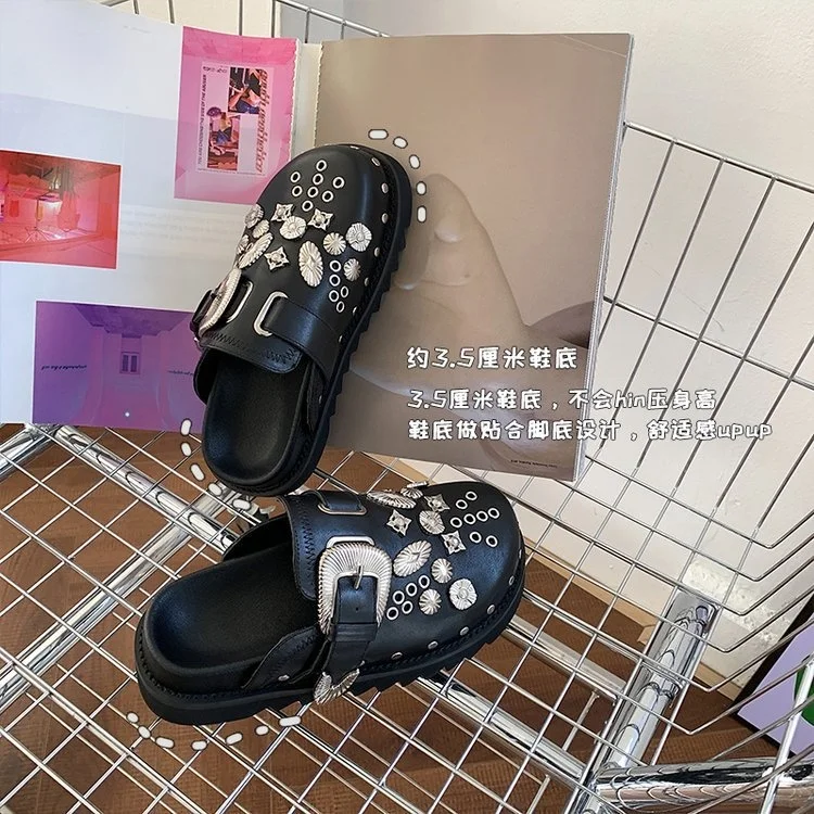Gu Yun | Riveted Thick Sole Slippers for Female Outwear, Summer niche Boken Hole Shoes, Baotou, Black Half Slippers Fashion