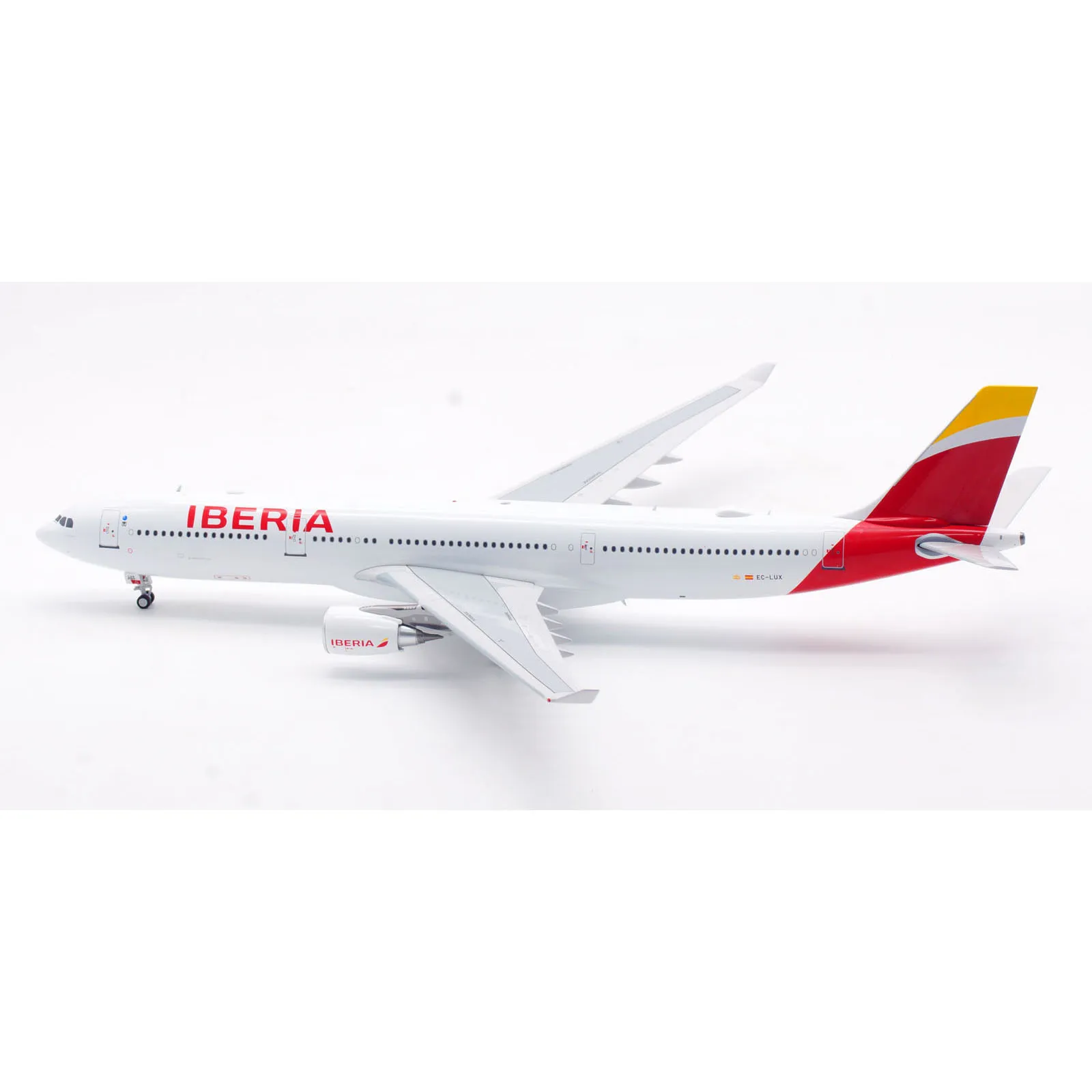 IF333IB0924 Коллекционный самолет из сплава в подарок INFLIGHT 1:200 Iberia Airlines Airbus A330-300 литая