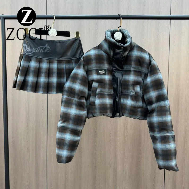 [ZOCI] Зимний пуховик с воротником-стойкой и длинными рукавами в клетку мини-юбка