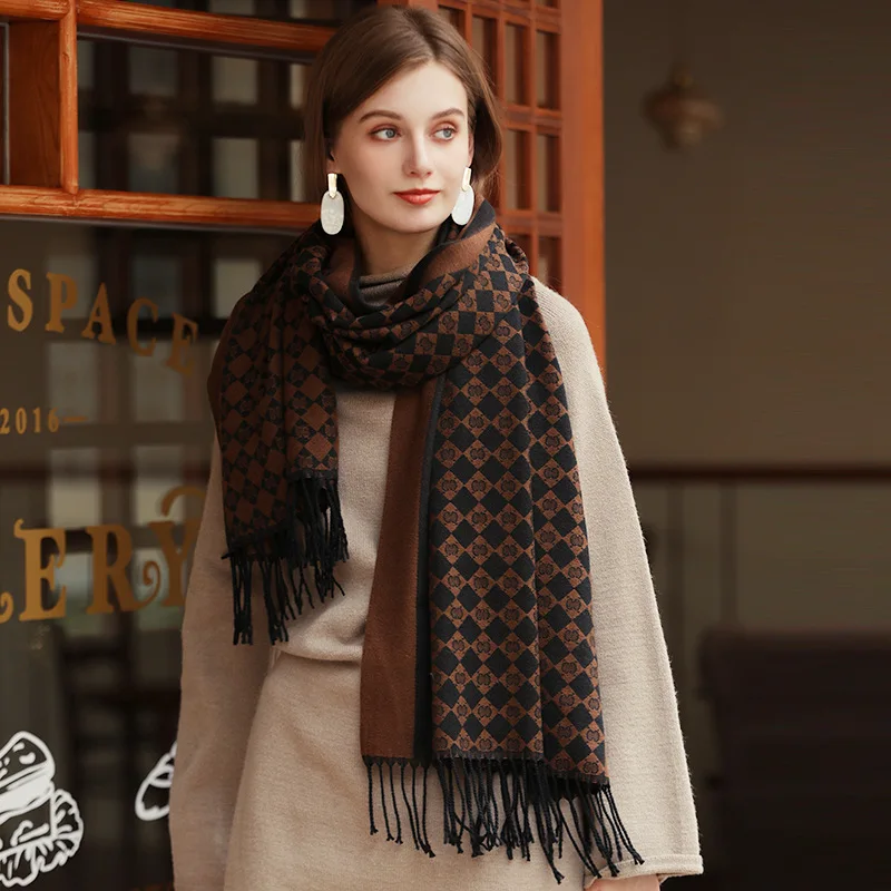 

Новый модный брендовый дизайнерский зимний теплый кашемировый шарф для женской Косынка из пашмины, головная фонарик, бандана