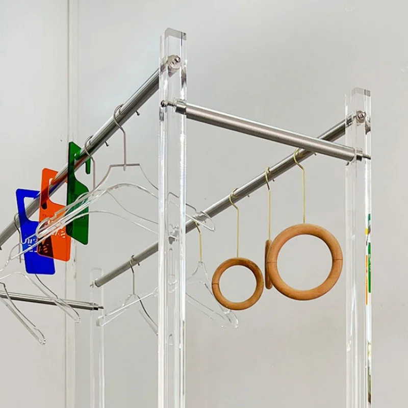 На заказ витрина для магазина одежды полка из нержавеющей стали с золотым и