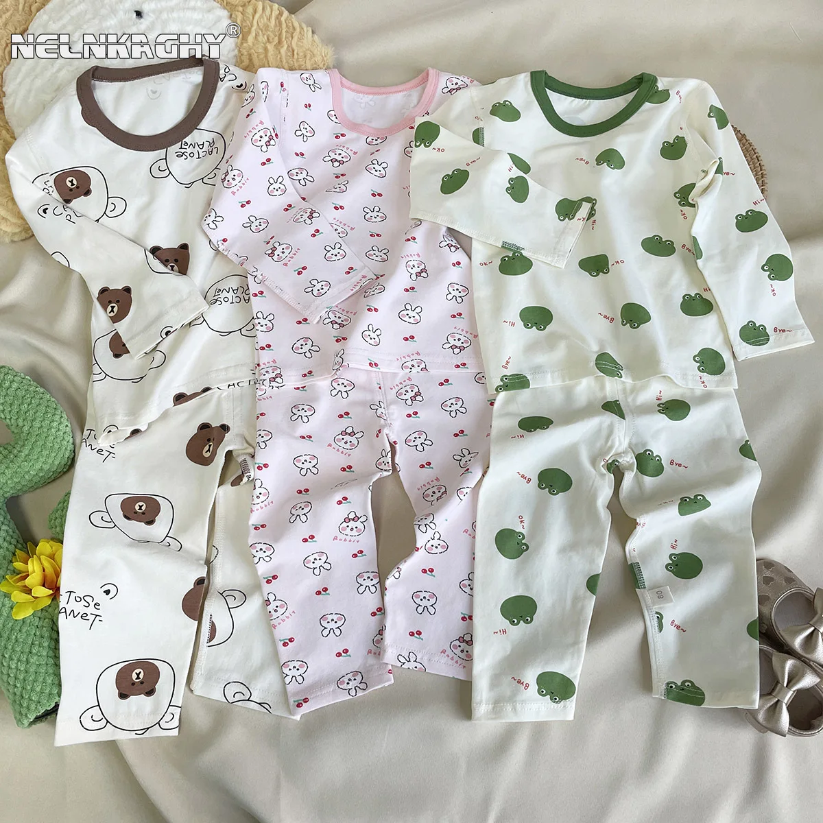 

Cozy Warm Kids Autumn/Winter Fleece Pajama Set: Boneless Seam Construction for Ultimate Comfort, Perfect for Children Boys Girls