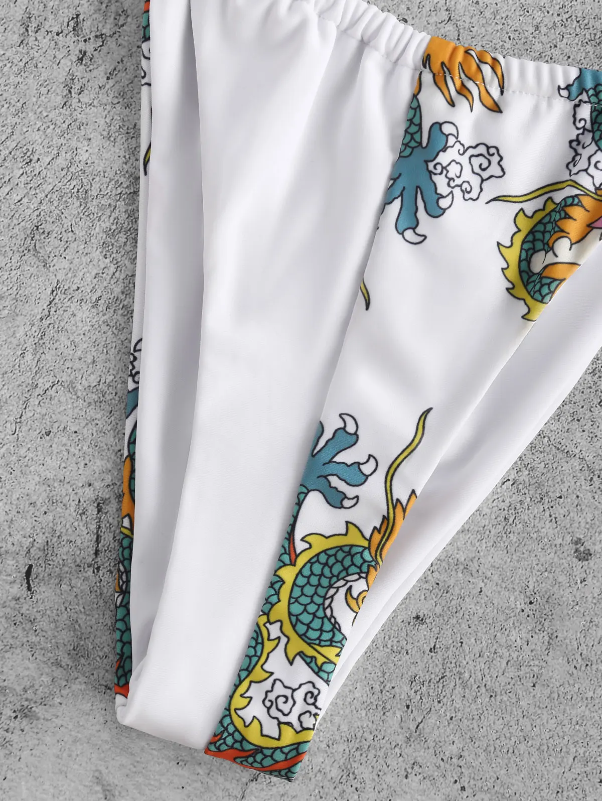 Слитный купальник-бикини