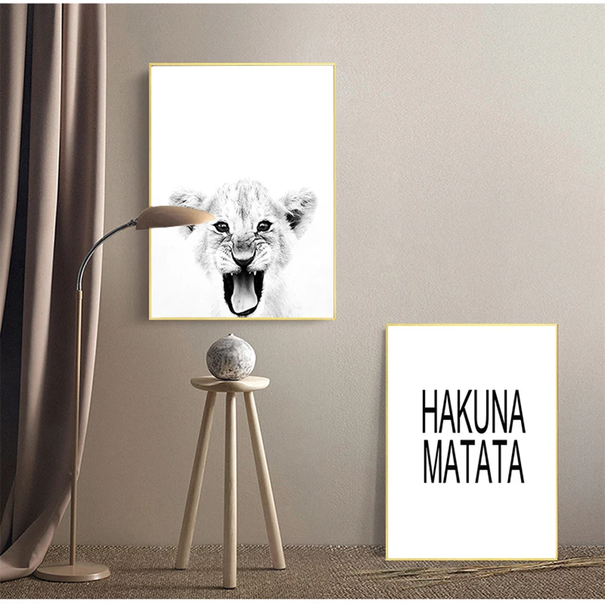 

Скандинавская живопись на холсте, домашний декор, Детский принт льва, животные из дикой природы, черно-белая фотография, цитата Hakuna Matata