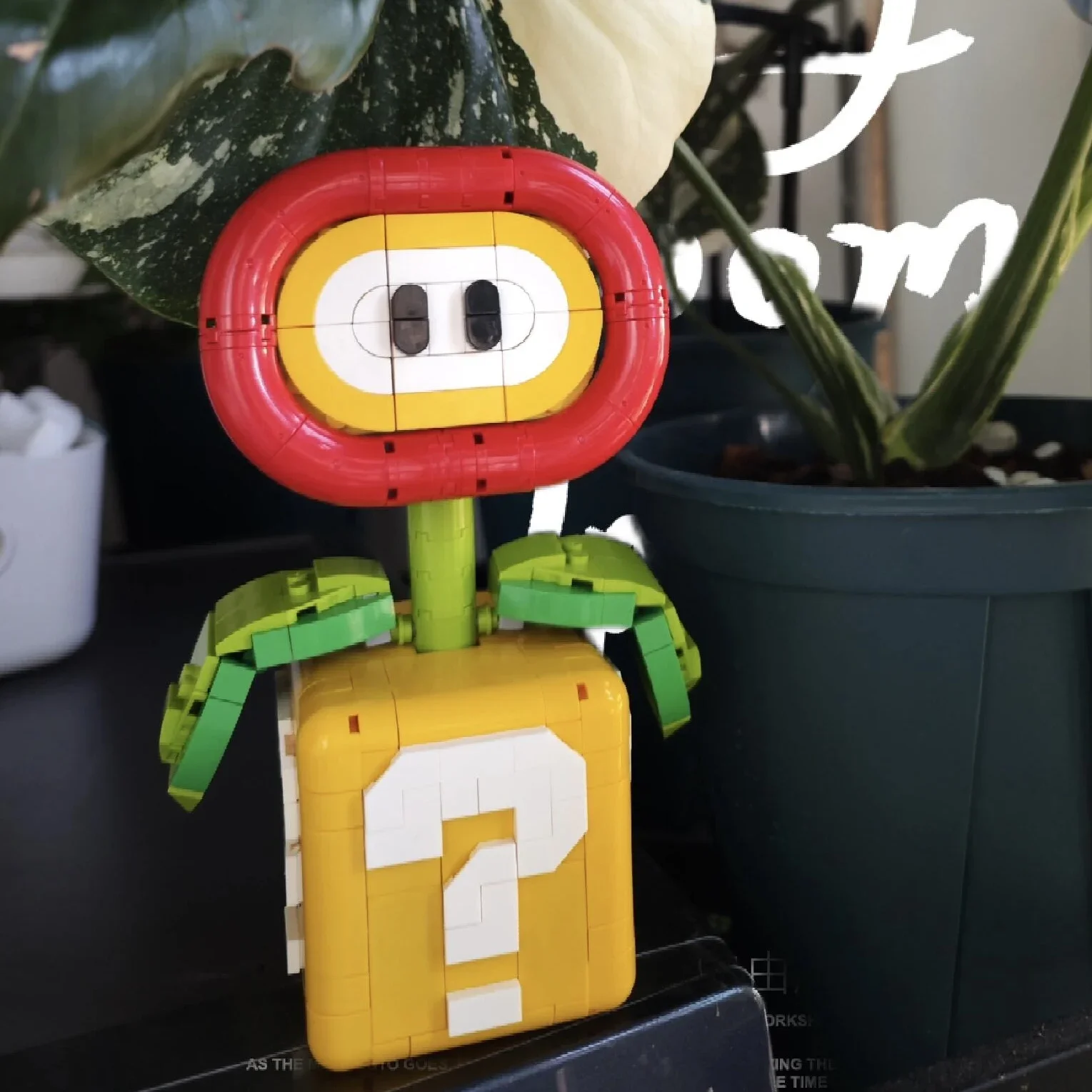 Коллекционная Модель Moc Piranha С Растением И Пламенным Цветком В Горшке Совместимая