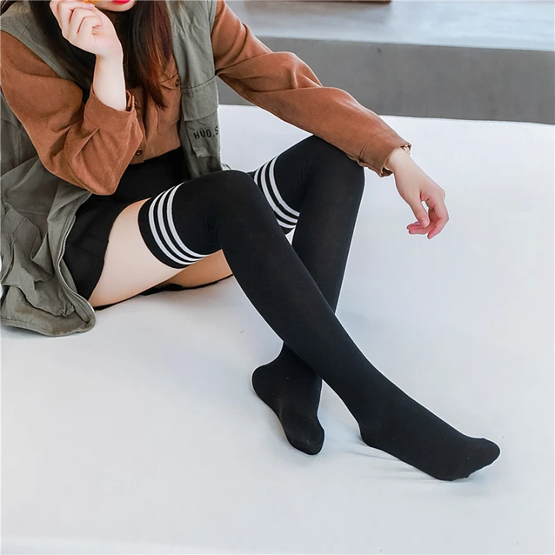 

Autumn and winter Japanese cotton socks three bar striped long socks ladies knee socks students high socks hundred withwholesale