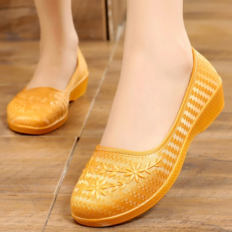 

Водонепроницаемые туфли для работы в ресторане, женские лоферы, дождевая обувь, женские галоши из ПВХ, кухонная обувь, женские слипоны, плос...