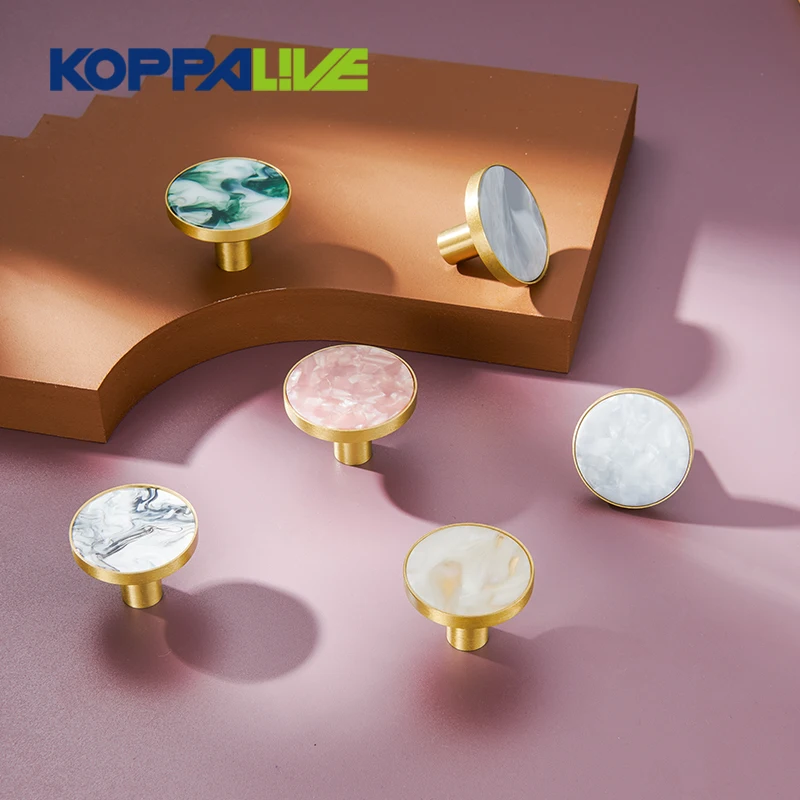 

Nordic Marble Shell Brass Knobs And Handles For Kitchen Cabinet Door Furniture Wardrobe Drawer Pulls Wall Hanging Hook