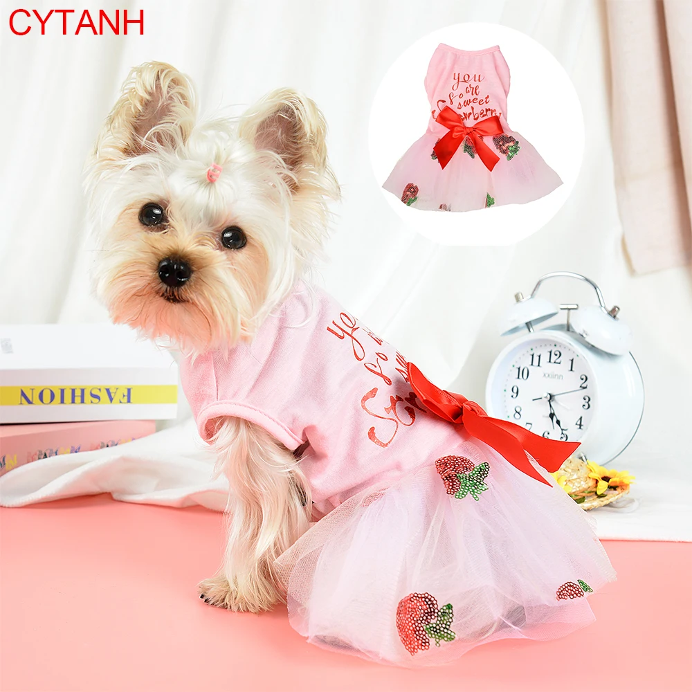 

Pet Dog Clothes Spring Dogs Dress Soft Breathable Fluffy Tulle Small Medium Large Pet Costume Dogs Strawberry Pink Kleider Pet