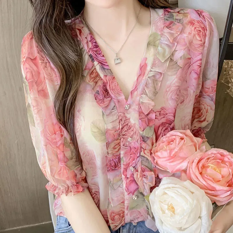 Блузка женская шифоновая с принтом V-образным вырезом и коротким рукавом