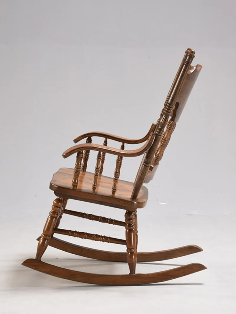 Винтажное кресло для отдыха деревянное взрослых