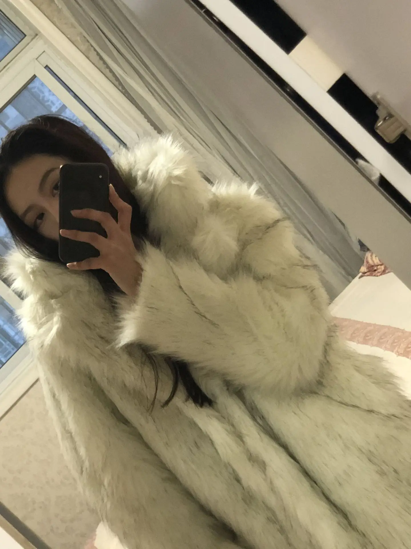 Women's Autumn Winter 2022 New Hot Street Personality Gradient White Black Medium Length Faux Fur Suit Jacket