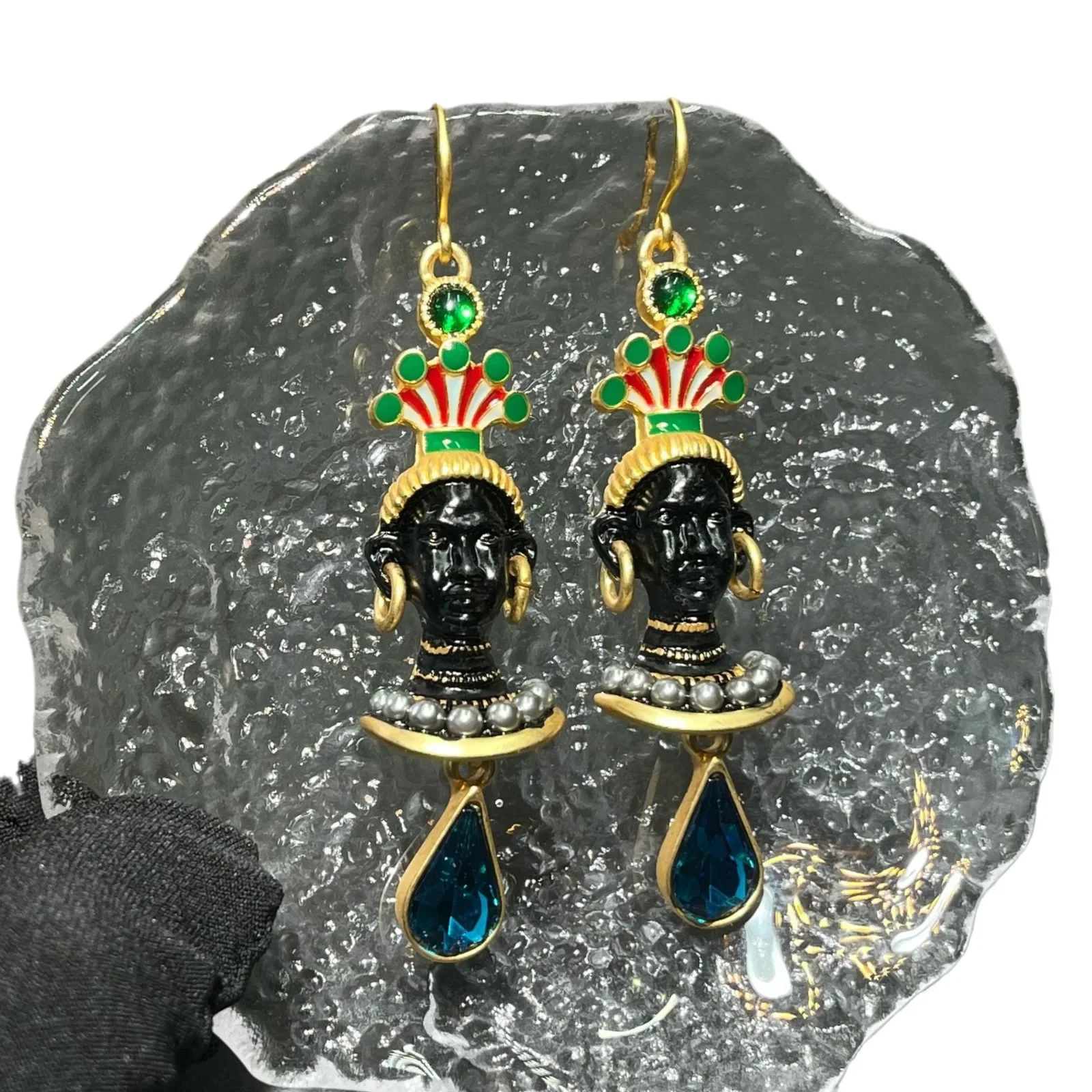 Винтажные европейские и американские серьги возврата в одиночную черную морскую