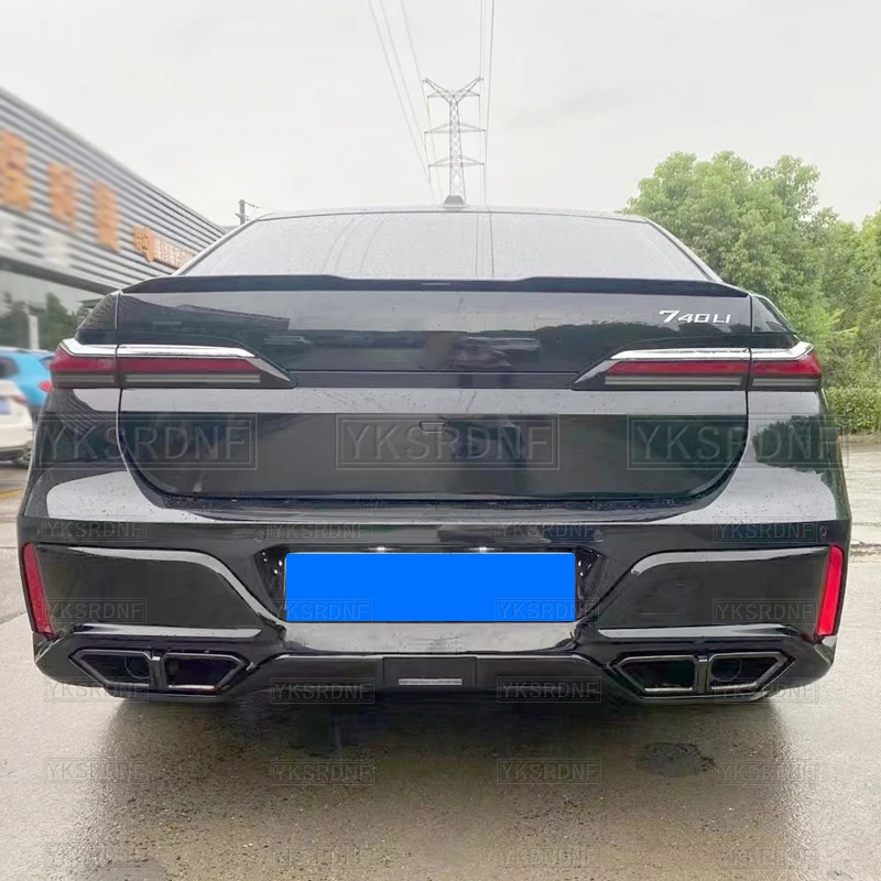 Высококачественная задняя крышка ABS для BMW 7 серии G70 2023 2024 в стиле M4 внешний