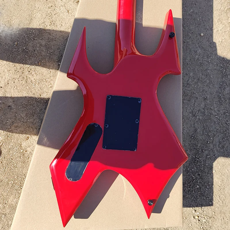 Аналогичная B.O.C. Богатая красная Кленовая верхняя форма электрической гитары.