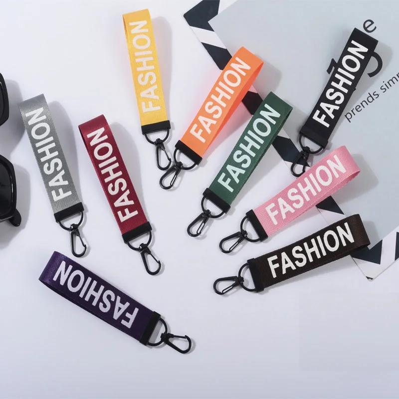 

FASHION Woven Keyring Special Luggage Tag Label Red Chain Keychain for Aviation Gifts OEM Keychain Fashion Jewelry