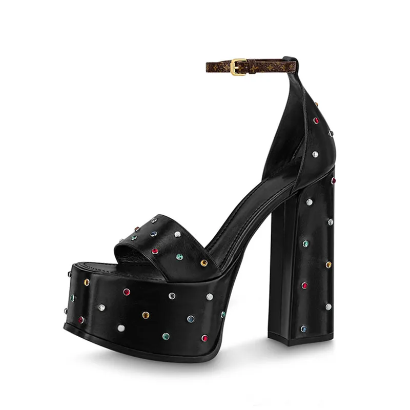 

Женские сандалии на квадратном каблуке, с ремешком и пряжкой