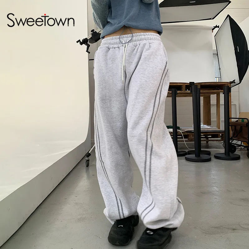 

Sweetown Gray Casual Loose Sweatpants Contrast Stripe Korean Streetwear Pants Elastic Low Waist Hippie Baggy Trousers