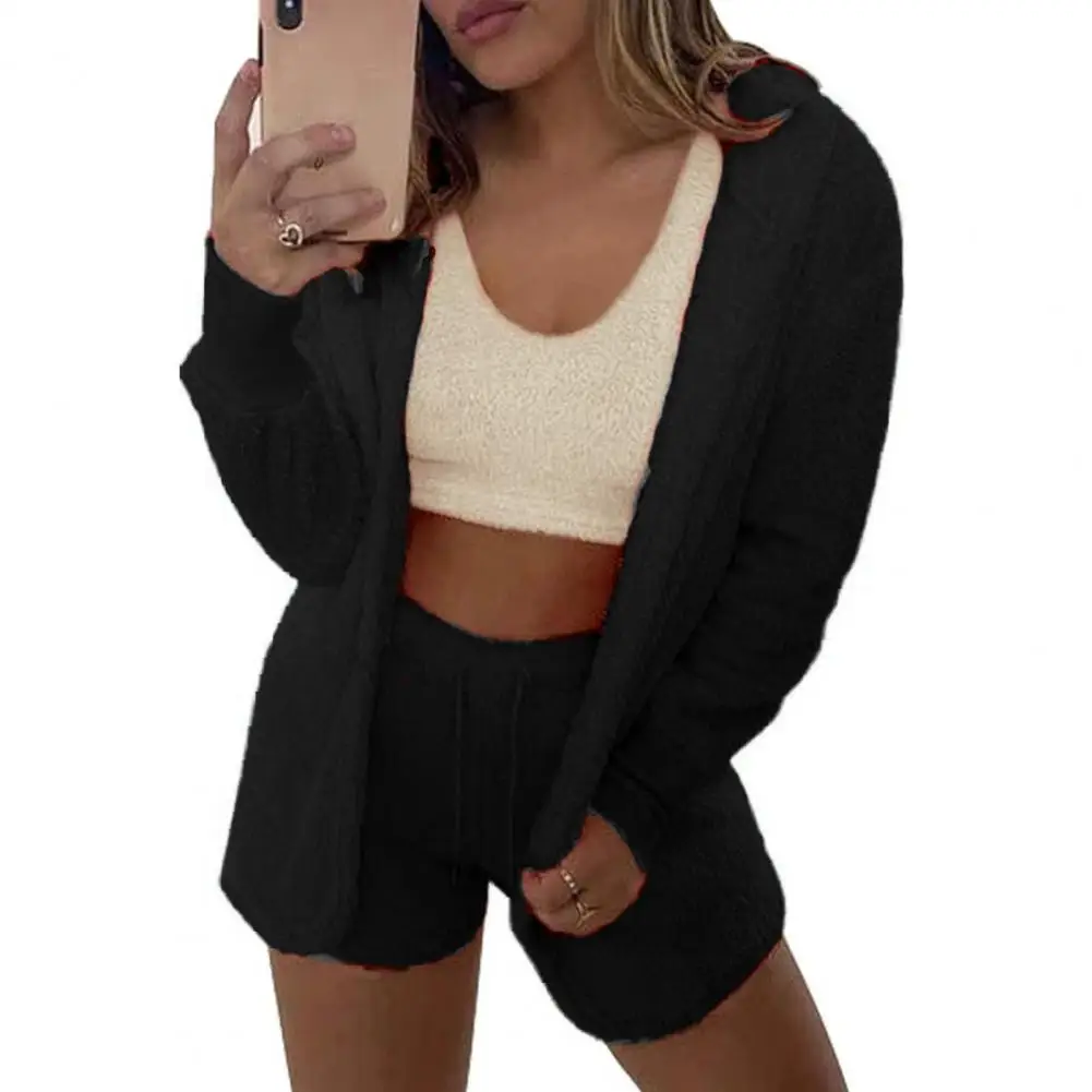 Комплект домашней одежды. Плюшевый женский зимний комплект для отдыха с курткой