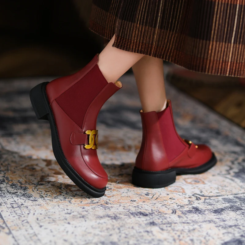 

2022 new autumn and winter Women ankle boots natural leather plus size 22-25.5CM cowhide full leather Metal Buckle Chelsea Boots