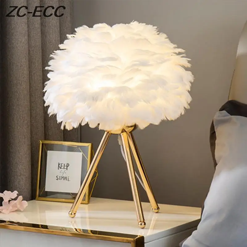 

Modern Feather Table Lamp Bedside Lamp Living Room Desk Light Nordic Coffee Shop Decor Romantic Goose Feather luxury Desk Lamp