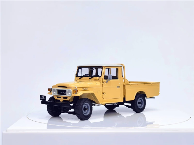 Модель автомобиля KYOSHO 1/18 Toyota Land Cruiser LC40 пикап модель имитация комнаты из сплава