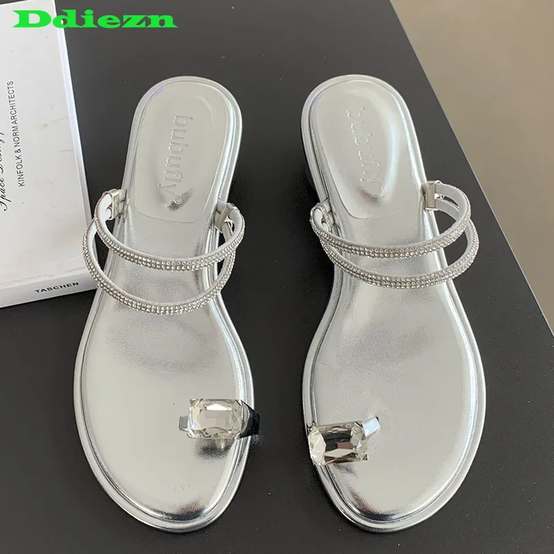 

Туфли-лодочки женские на среднем каблуке, летние