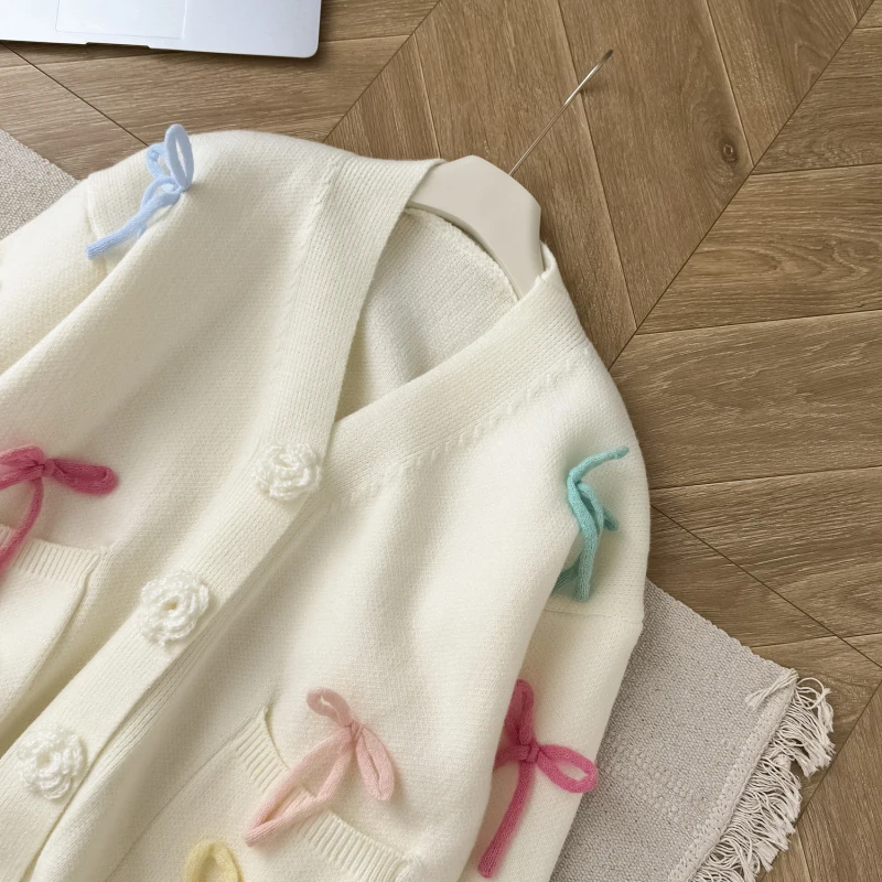 Осень 2024 вязаная одежда weet яркий свободный однобортный свитер с трехмерными