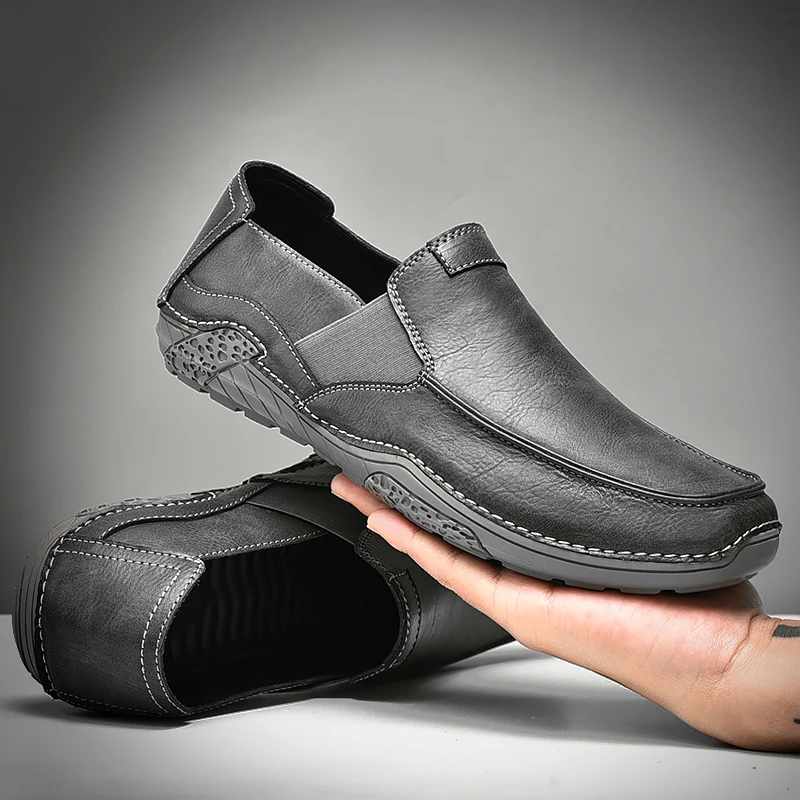 

New Men Leather Casual Shoes Brand Men Sneakers Breathable Slip on Comfortable Driving Shoes Classic Loafers Moccasins Big Size