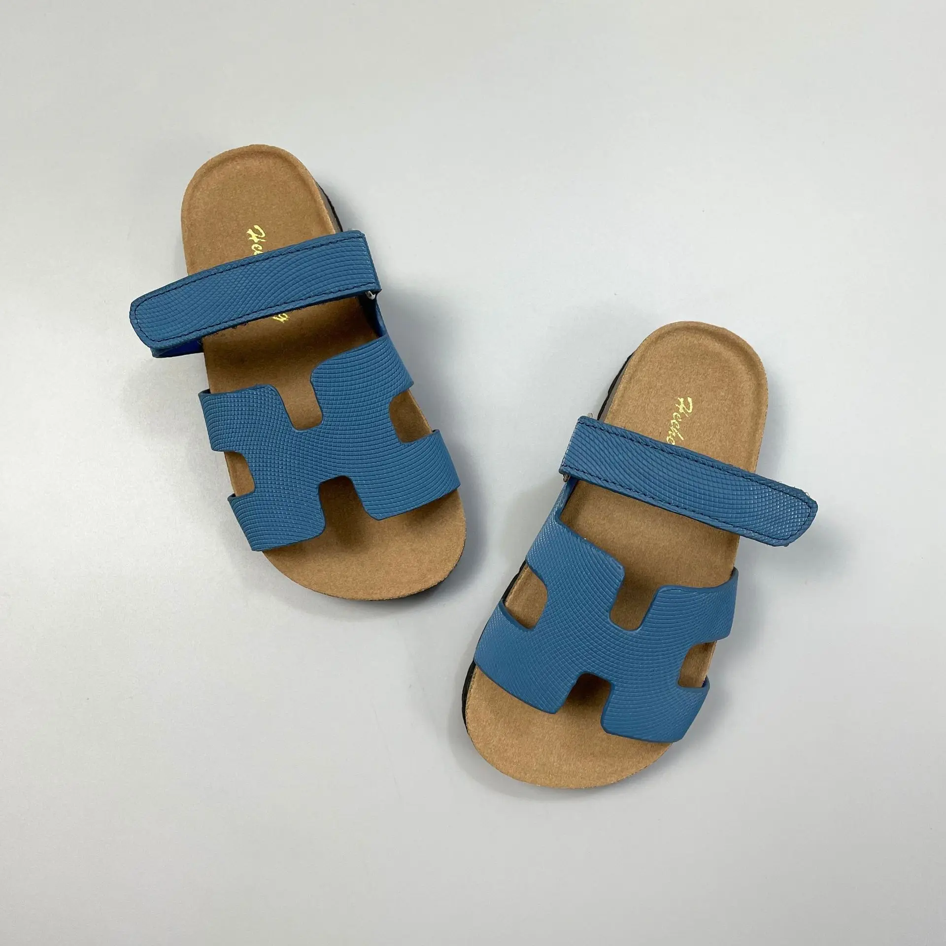 

High-quality Rubber Sole Candy Color Kids Roman Sandals Girls Boys Outdoor Leisure beach sandals Children Versatile Flat Shoes