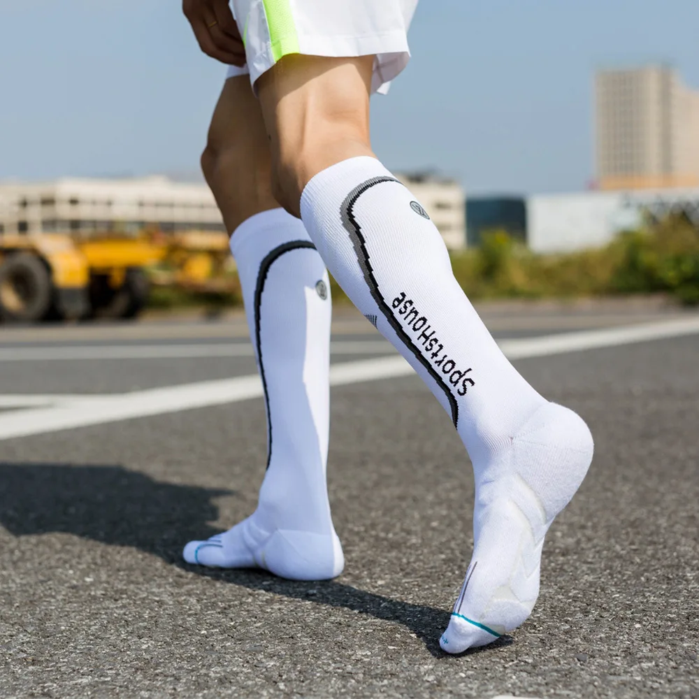 

Профессиональные Футбольные Клубные носки Длинные чулки до колена дышащие Нескользящие европейские футбольные носки компрессионные носк...