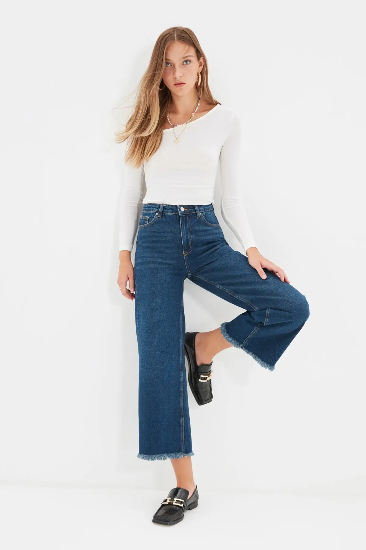 

Trendyol Indigo Pettitoes Tassels High Waist Culotte Jeans TWOAW22JE0230