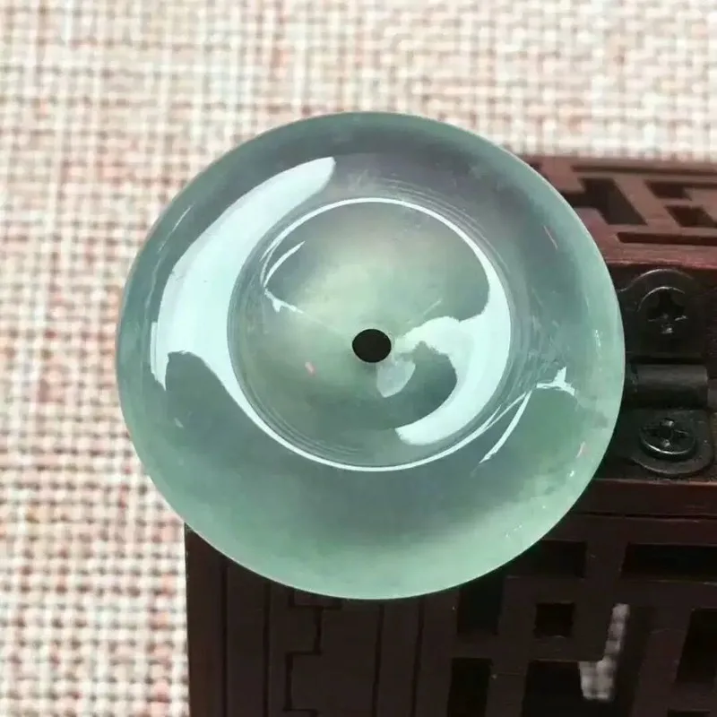 Кулон из нефрита кулон в виде ледяной зеленой фасоли золотые ветки и нефритовые