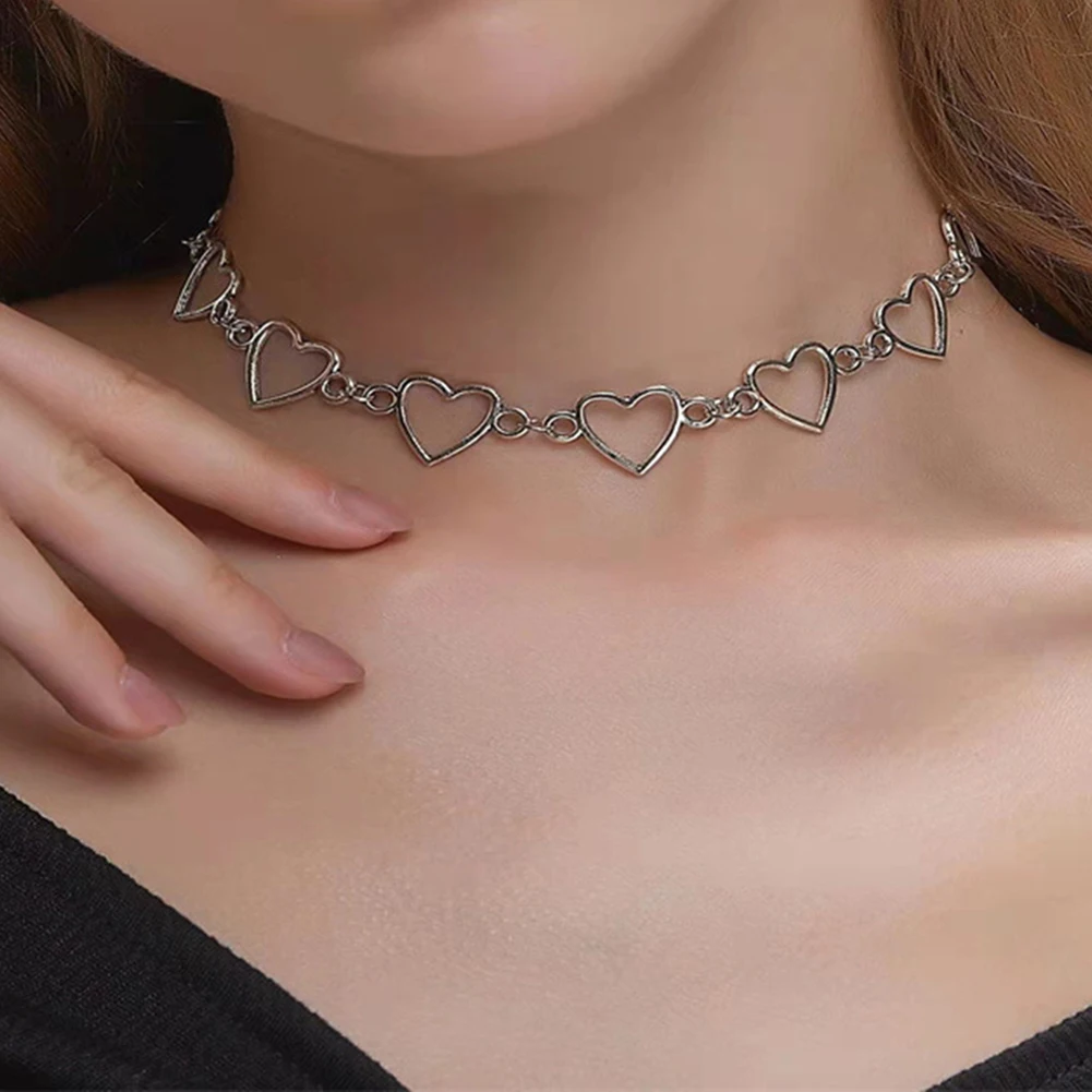 

New Hollow Korean Sweet Love Heart Choker Necklace Statement Girlfriend Gift Cute Bicolor Necklace Jewelry Collier Female 2022