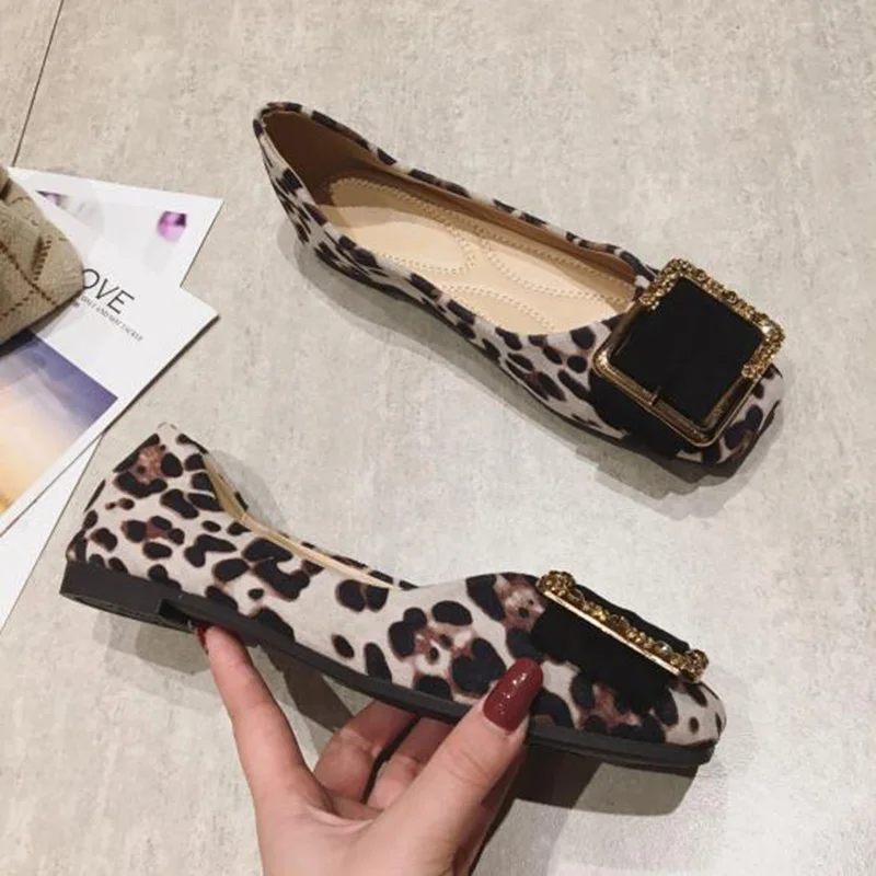 Women Shoes Leopard   Flats Casual Slip-on Boat  Woman Footwear Elegant Ladies  Metal Design Luxury
