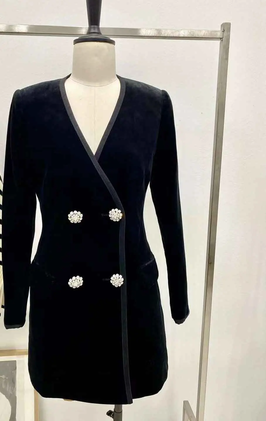 

New velvet drill button suit dress