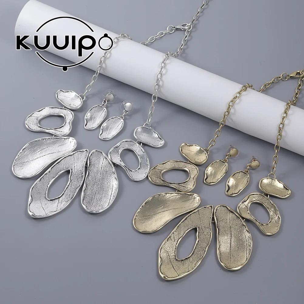 

New in Necklaces Vintage Large Gold Color Elegant Summer Jewelry Neck Chains 2023 Pendants Accessories 2023 Necklaces for Women