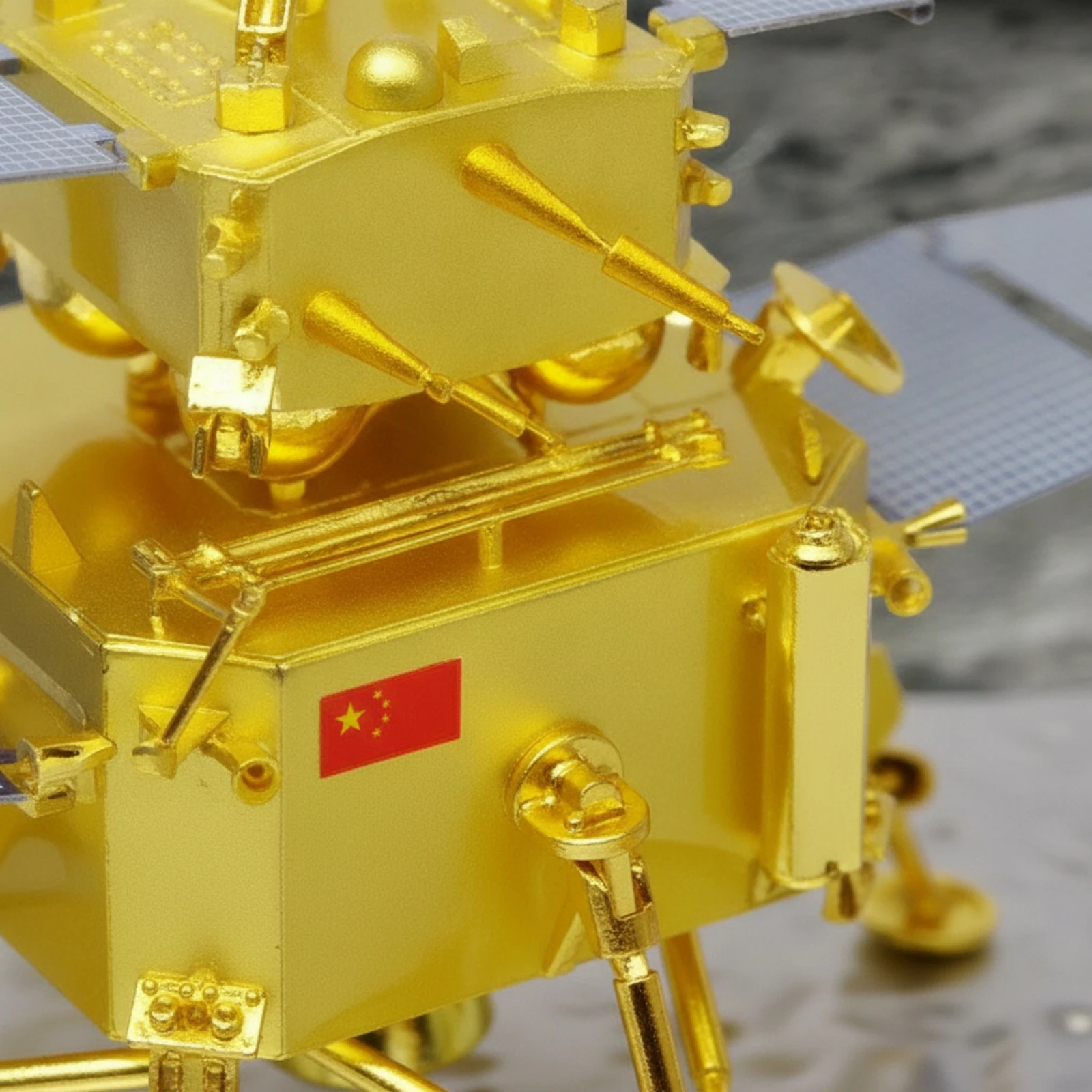 Модель космического корабля с подставкой, модель лунного исследовательского аппарата из сплава, масштаб 1:30, для любителей космонавтики, учебы, офиса (art.: 3920db95697af) - 3920db95697af