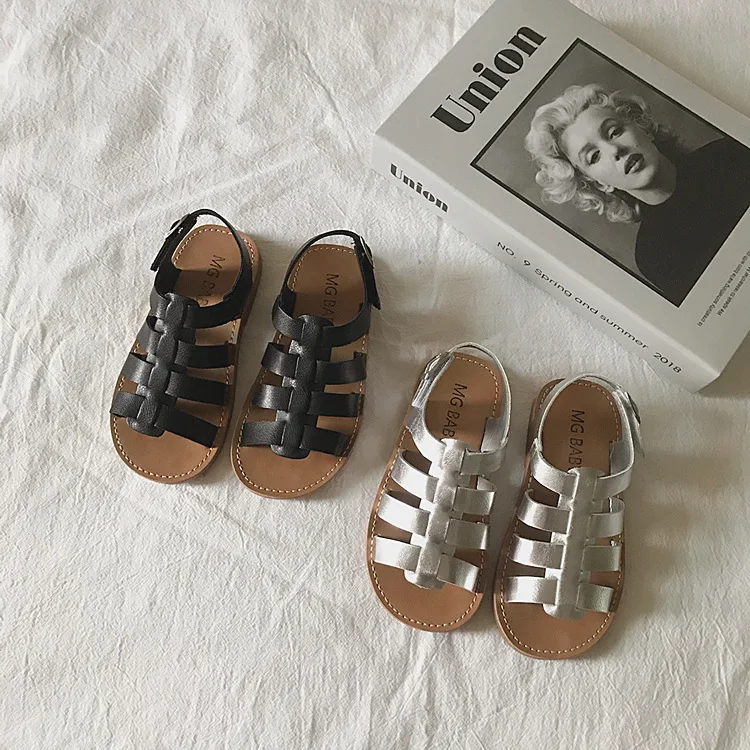 

2022 Children's Sandals Summer New Kid Shoes Girls Simple Roman Soft Sole Solid Color PU Princess Shoes