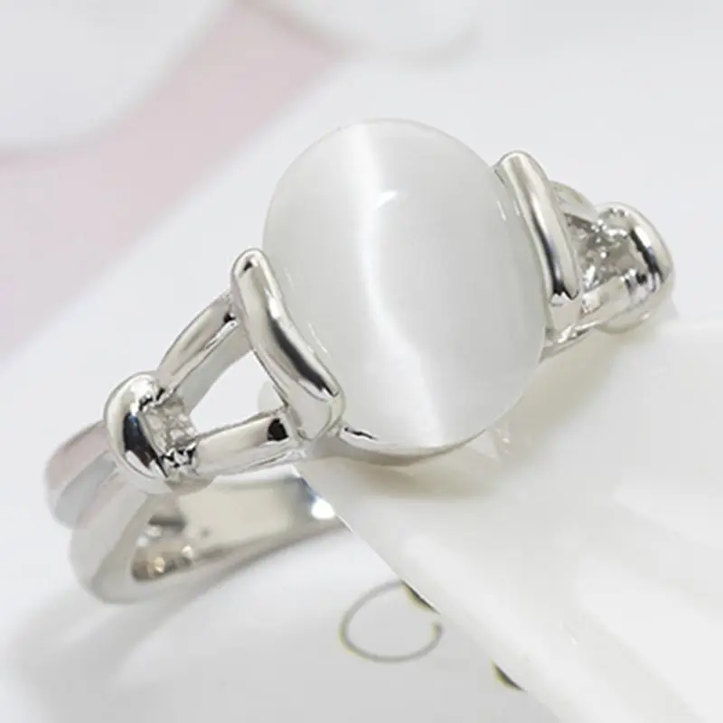 

Vintage Oval Moonstone Rings for Women Simple Alloy Woman Finger Ring White Gold Color Wedding Jewelry Accessories Dropshipping