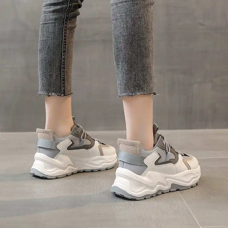 

Divers Sneakers For Girls Fitness Ladies Sport Shoes Knitting Women Running Shoes 2021 Gold Sports Shoes For Women Dad Tennis