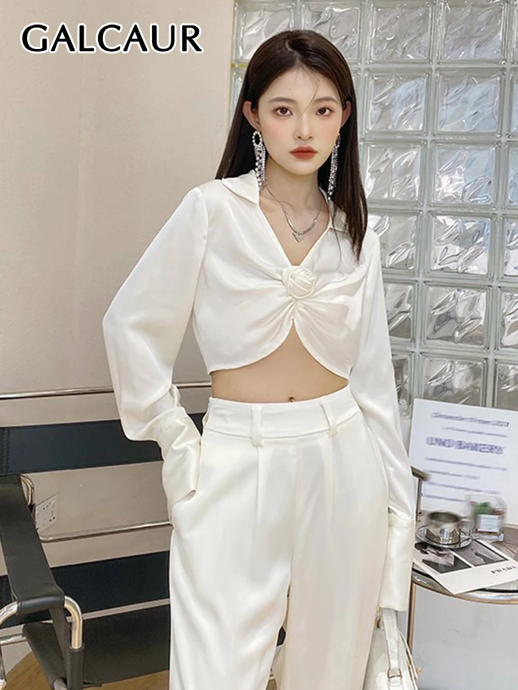 

Женская футболка с цветочным принтом, V-образным вырезом и длинным рукавом